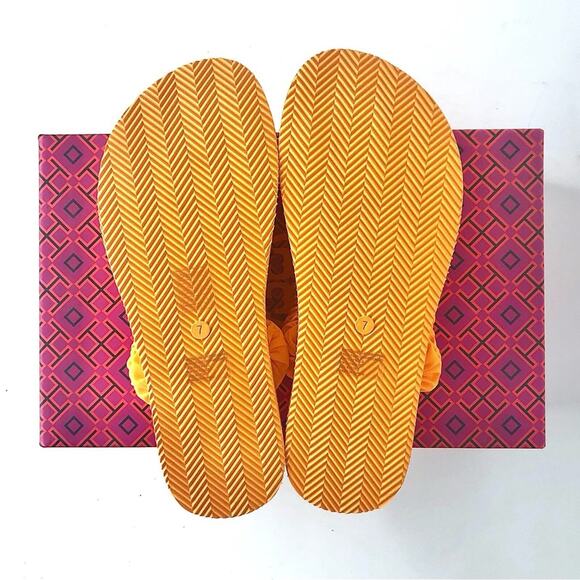 NIB Tory Burch Yo Yo Squash Orange Flip Flops Women’s 7 Sandals - Picture 2 of 5